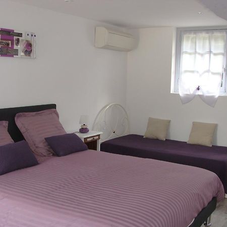 Le Vieux Castel Bed & Breakfast Goustranville Exterior photo