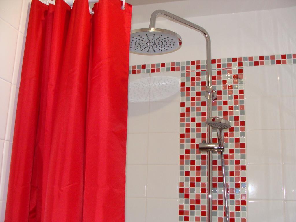 Le Vieux Castel Bed & Breakfast Goustranville Room photo